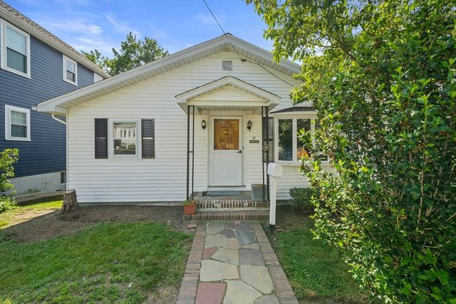 37 Meadow Street, Quincy, MA 02171