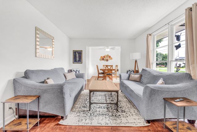 909 Rebel Cir, Franklin, TN 37064
