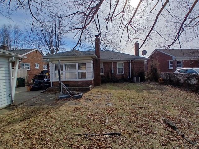 21731 Edmunton Street, St Clair Shores, MI 48080