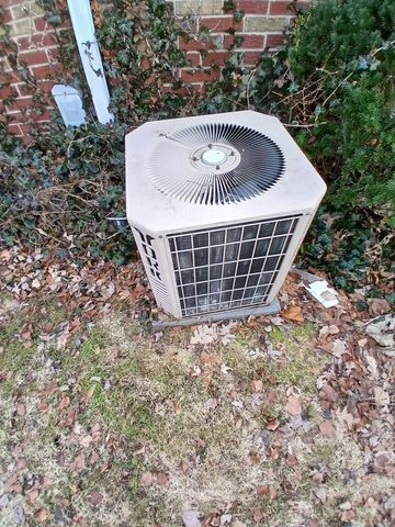 21731 Edmunton Street, St Clair Shores, MI 48080