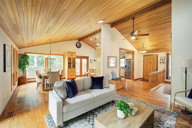 11546 84th Avenue NE, Kirkland, WA 98034