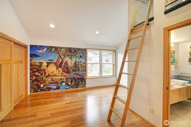 11546 84th Avenue NE, Kirkland, WA 98034