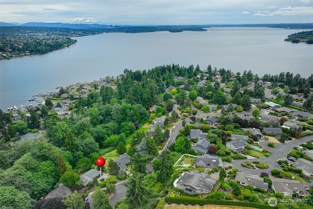 11546 84th Avenue NE, Kirkland, WA 98034