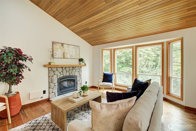 11546 84th Avenue NE, Kirkland, WA 98034