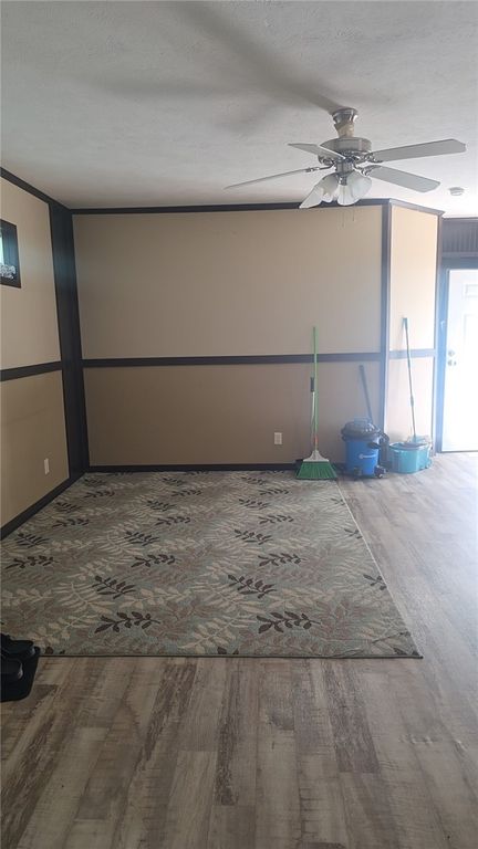 410 Second, Refugio, TX 78377 — photo 2