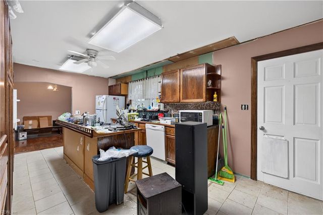 3748 Robin Hood RD, Norfolk, VA 23513