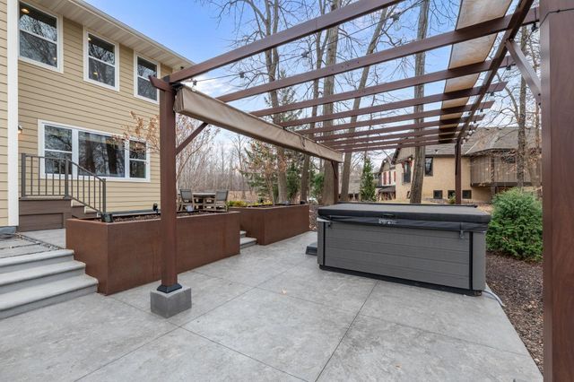 6823 Lanewood Lane N, Maple Grove, MN 55311