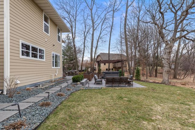 6823 Lanewood Lane N, Maple Grove, MN 55311