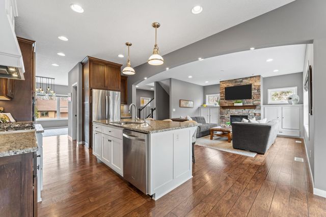 6823 Lanewood Lane N, Maple Grove, MN 55311