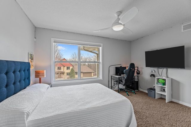 6823 Lanewood Lane N, Maple Grove, MN 55311