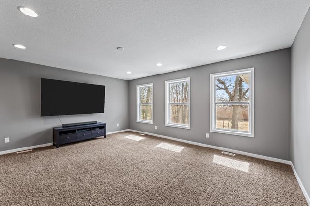 6823 Lanewood Lane N, Maple Grove, MN 55311