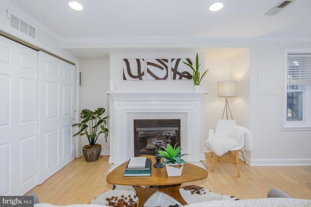 1549 4TH ST NW, Washington, DC 20001