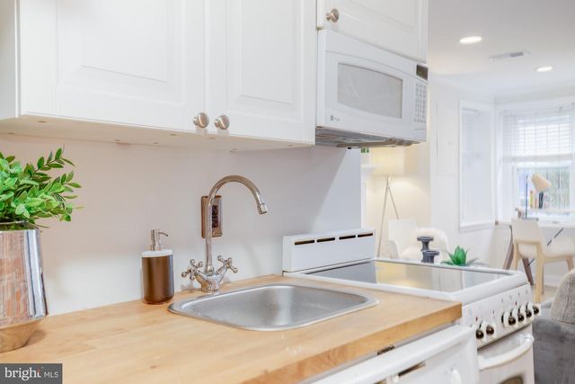 1549 4TH ST NW, Washington, DC 20001