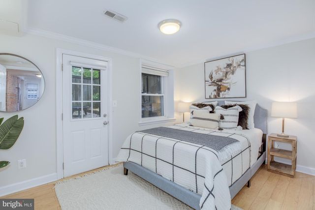 1549 4TH ST NW, Washington, DC 20001