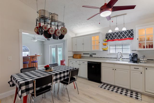 4222 SE Satinleaf Place, Stuart, FL 34997