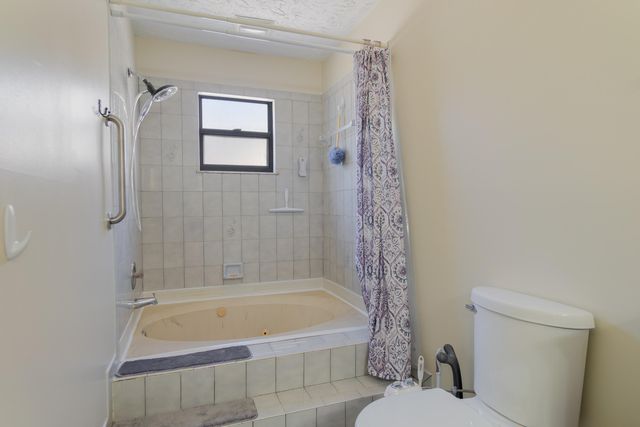 4222 SE Satinleaf Place, Stuart, FL 34997