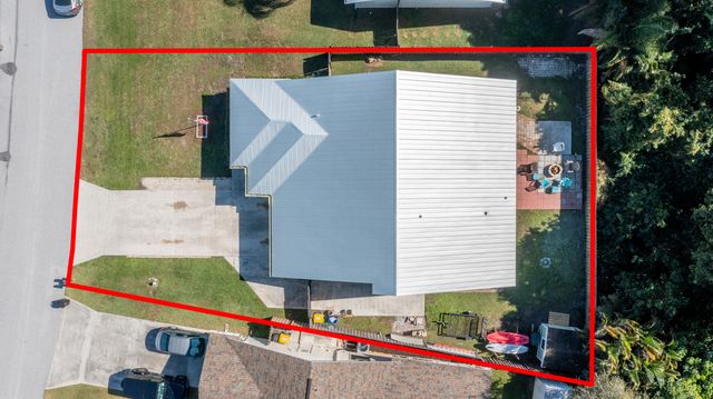 4222 SE Satinleaf Place, Stuart, FL 34997