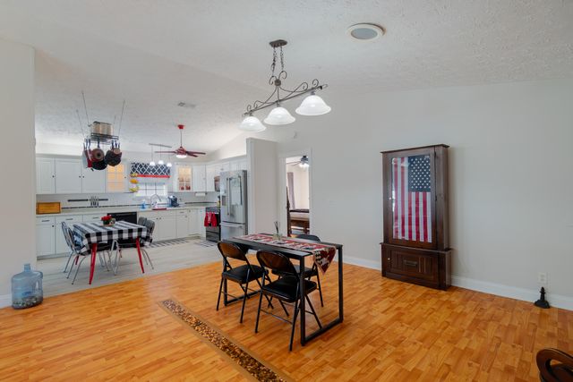 4222 SE Satinleaf Place, Stuart, FL 34997