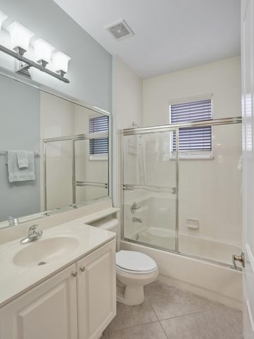 7907 Lando Avenue, Boynton Beach, FL 33437
