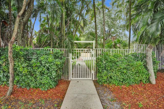 7907 Lando Avenue, Boynton Beach, FL 33437