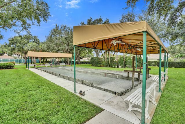 7907 Lando Avenue, Boynton Beach, FL 33437