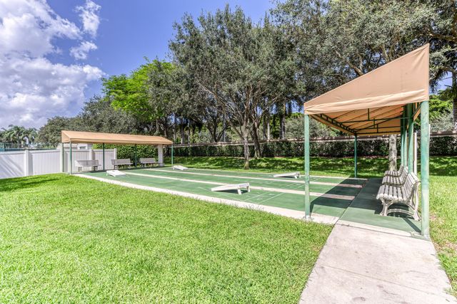 7907 Lando Avenue, Boynton Beach, FL 33437