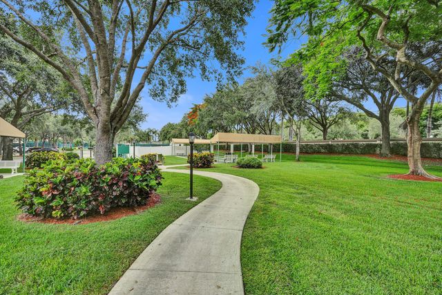 7907 Lando Avenue, Boynton Beach, FL 33437