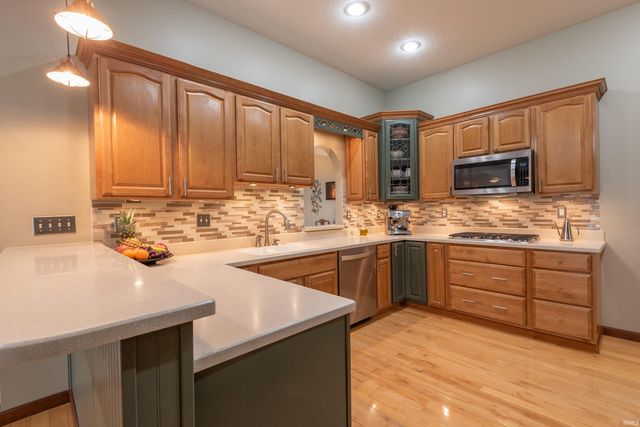 9950 S Tailwater Drive, Bloomington, IN 47401