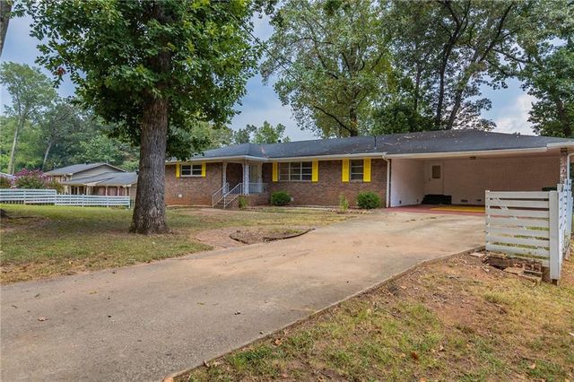 3689 Laurie Woods Lane, Decatur, GA 30034