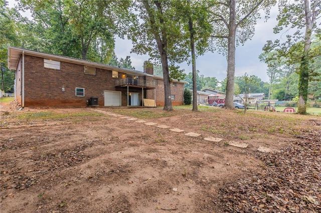 3689 Laurie Woods Lane, Decatur, GA 30034