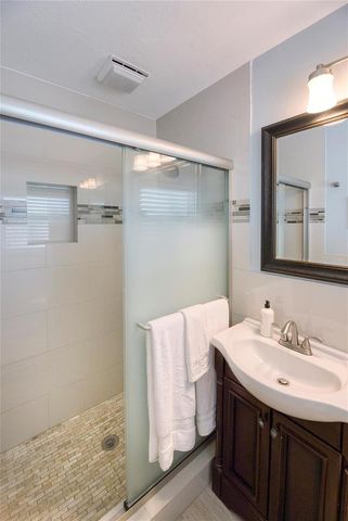 2613-2615 NE 33rd Avenue, Fort Lauderdale, FL 33308