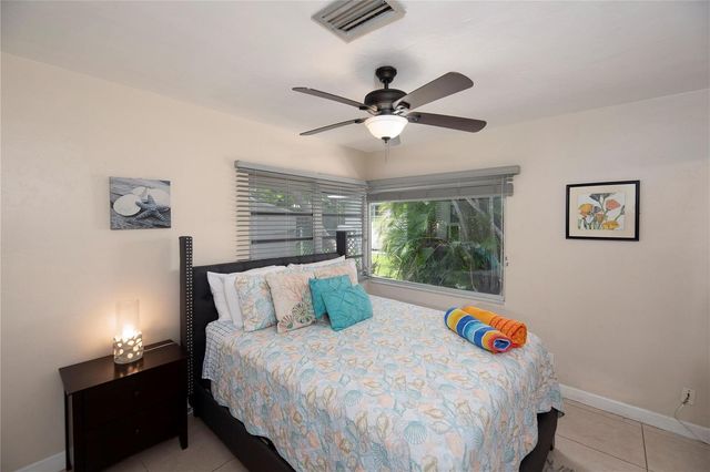 2613-2615 NE 33rd Avenue, Fort Lauderdale, FL 33308