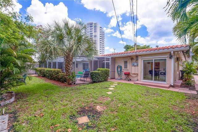 2613-2615 NE 33rd Avenue, Fort Lauderdale, FL 33308