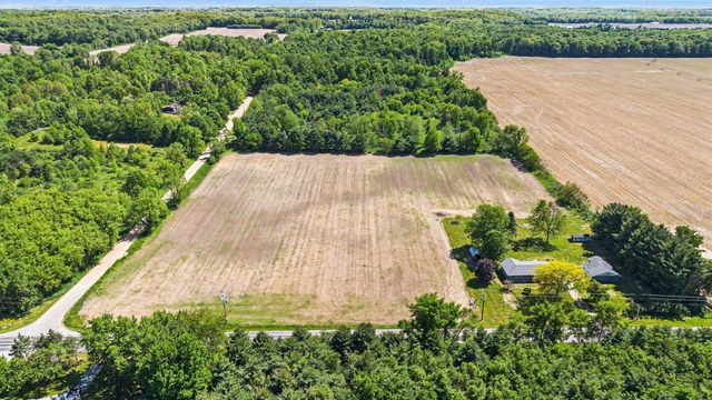 22111 Dutch Settlement Street, Cassopolis, MI 49031