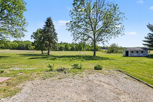 22111 Dutch Settlement Street, Cassopolis, MI 49031