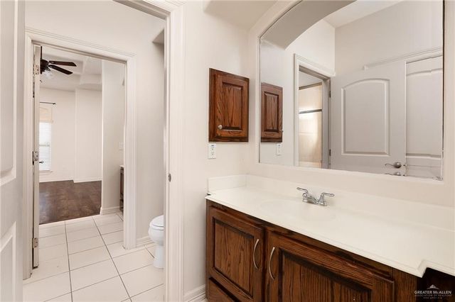 402 Hackberry Avenue, Mission, TX 78572