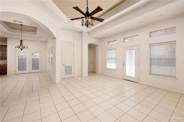 402 Hackberry Avenue, Mission, TX 78572