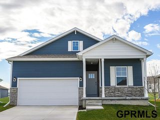 8351 S 176th Avenue, Omaha, NE 68136