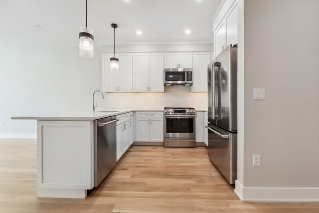 8 Husted Lane 1D, New Canaan, CT 06840