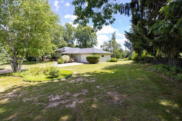 6054 N ROSEWOOD DRIVE, Appleton, WI 54913