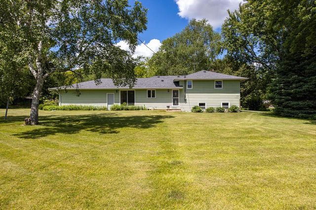 6054 N ROSEWOOD DRIVE, Appleton, WI 54913