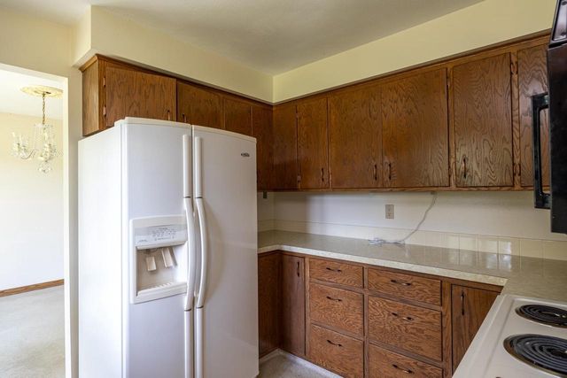 6054 N ROSEWOOD DRIVE, Appleton, WI 54913