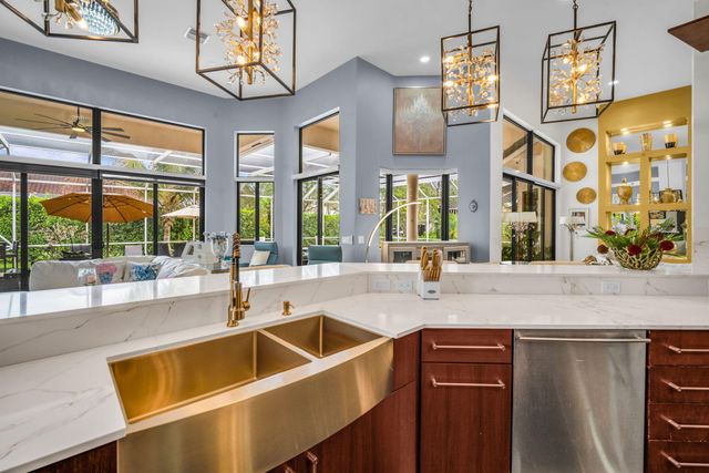 131 Dockside Circle, Weston, FL 33327