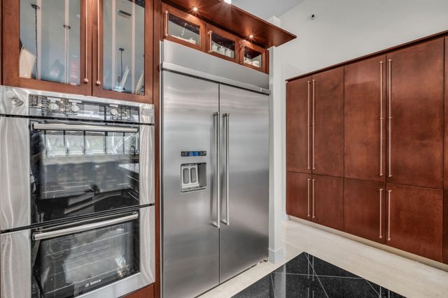 131 Dockside Circle, Weston, FL 33327