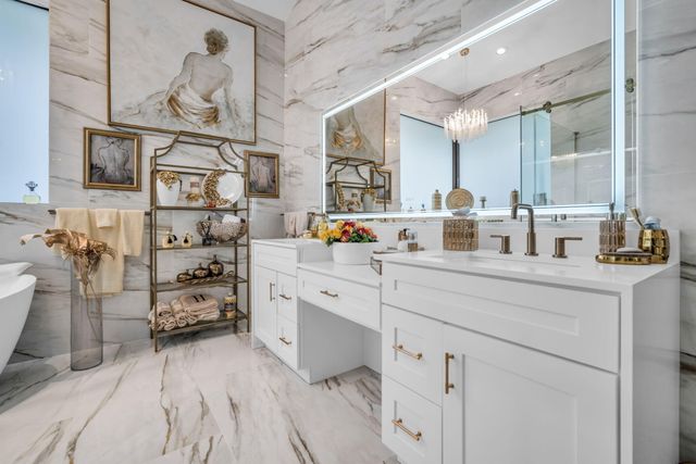 131 Dockside Circle, Weston, FL 33327