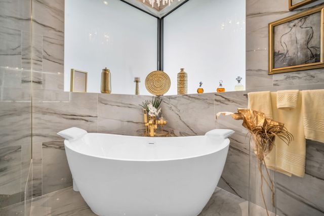 131 Dockside Circle, Weston, FL 33327