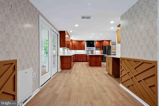 5124 CLINTON RD, Alexandria, VA 22312