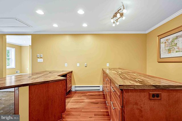 5124 CLINTON RD, Alexandria, VA 22312