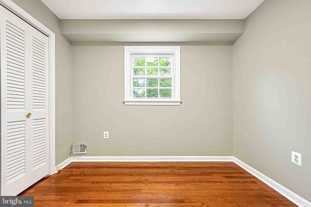 5124 CLINTON RD, Alexandria, VA 22312