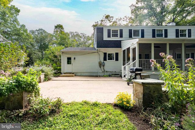 5124 CLINTON RD, Alexandria, VA 22312